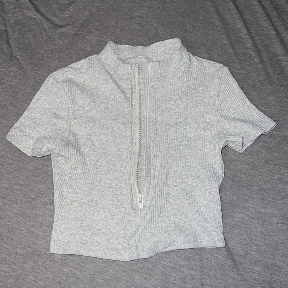 Zip-Up crop tee - Picture 2 of 4